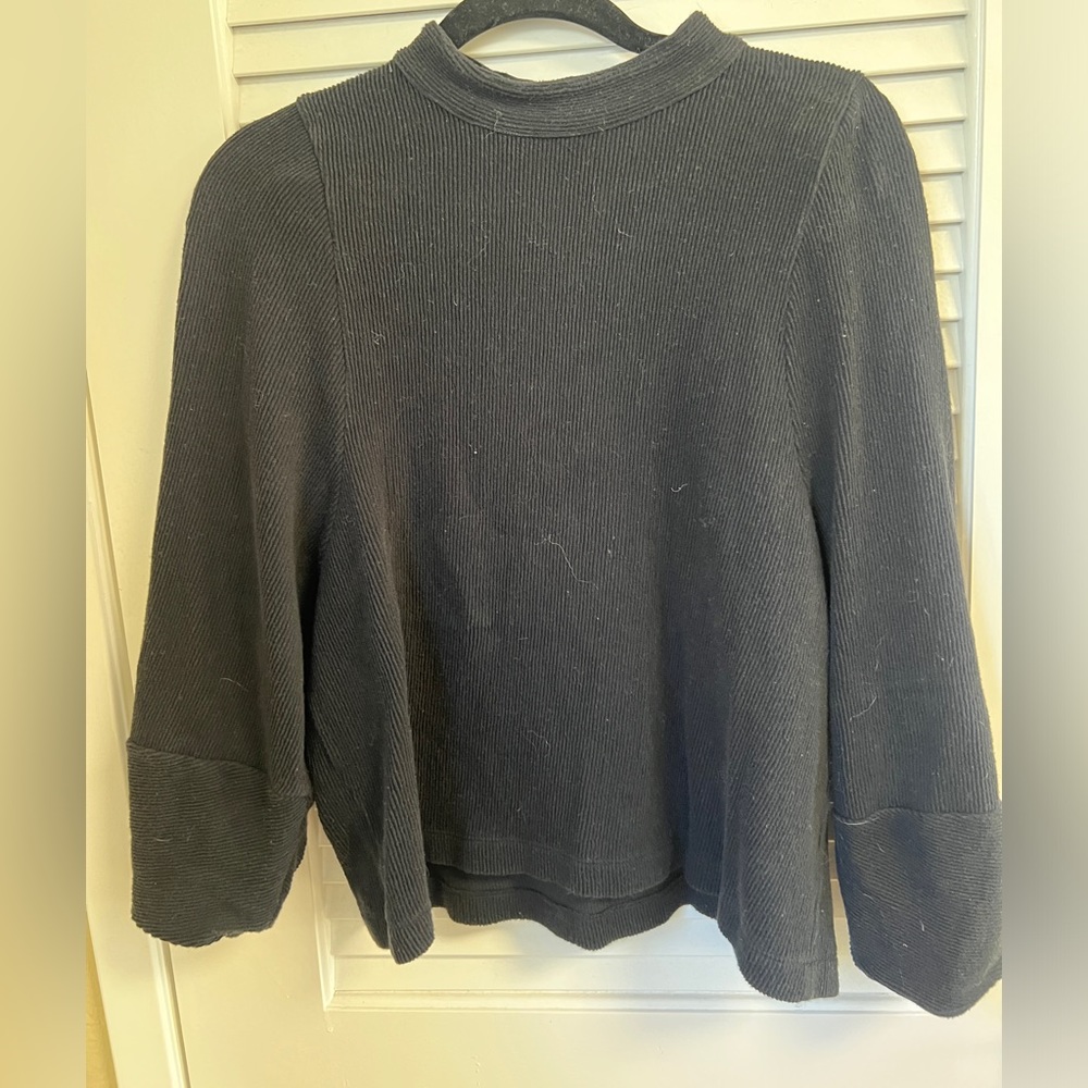 Black long sleeve sweater material top